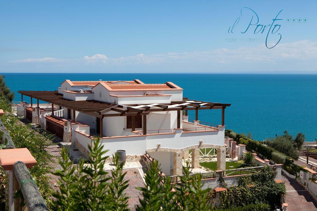 Hotel Residence Il Porto Mattinata Esterno foto
