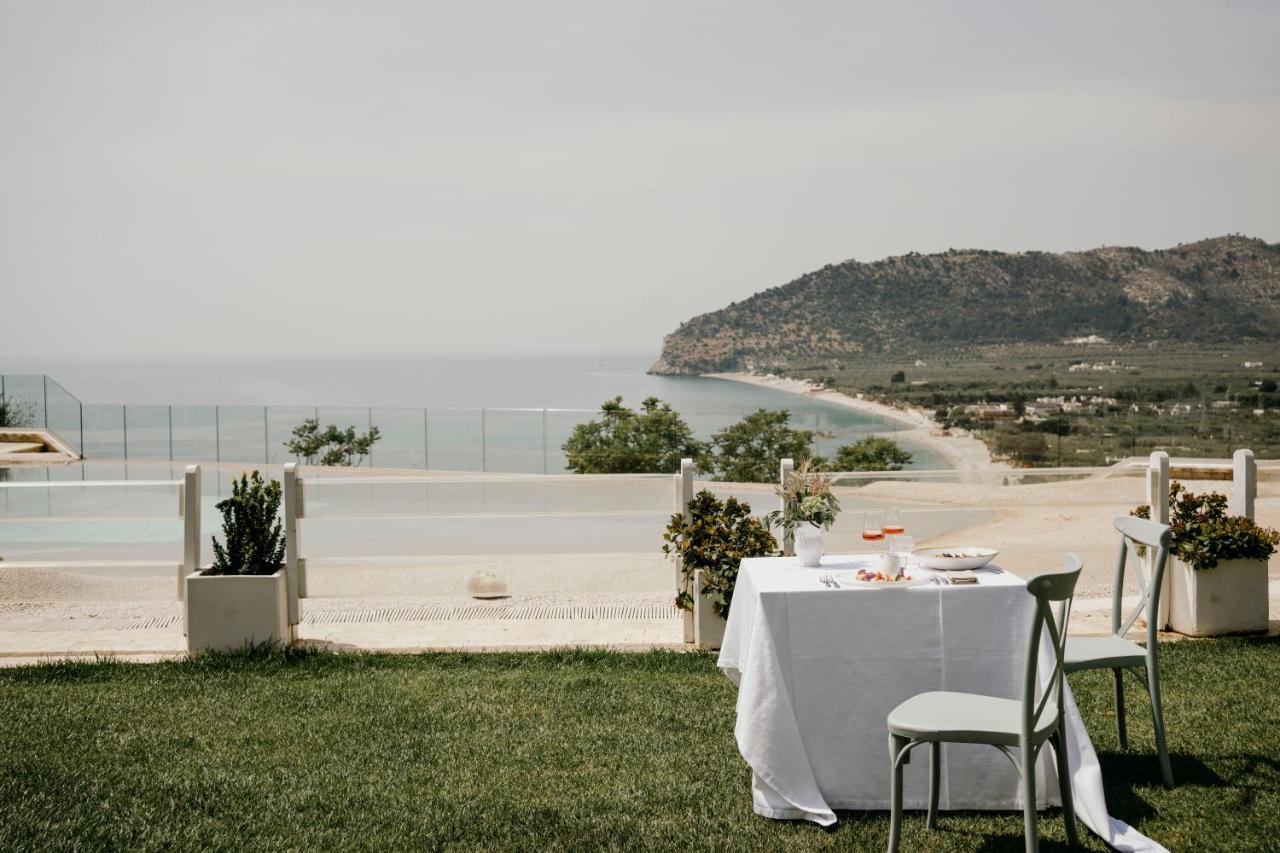 Hotel Residence Il Porto Mattinata Esterno foto