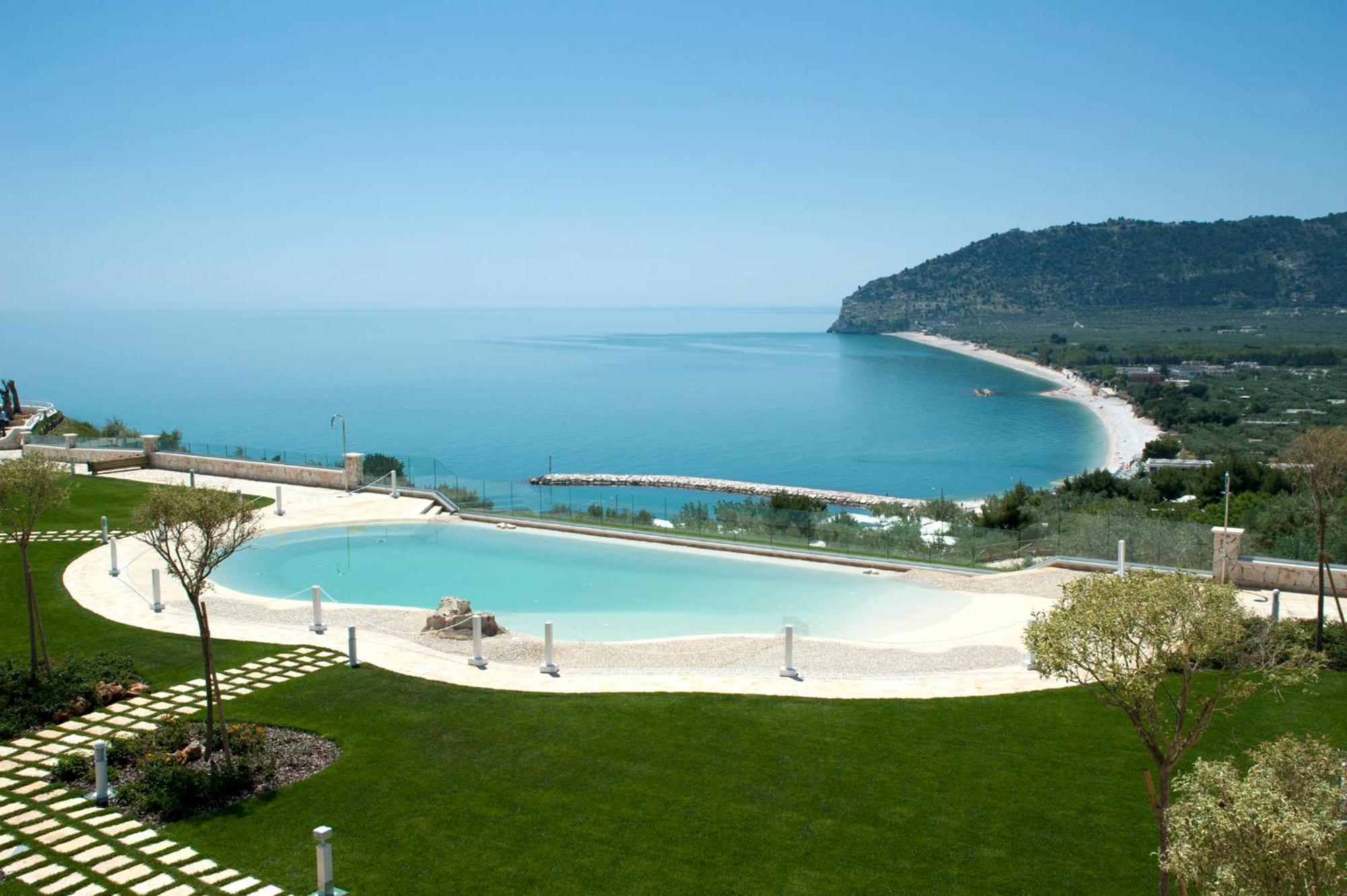 Hotel Residence Il Porto Mattinata Esterno foto
