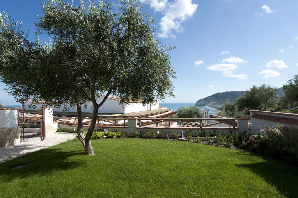Hotel Residence Il Porto Mattinata Esterno foto